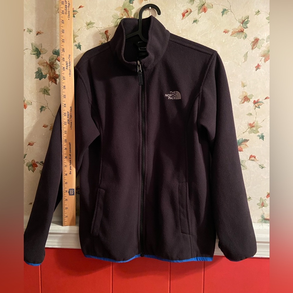 The North Face youth large 14-16 lightweight fleece